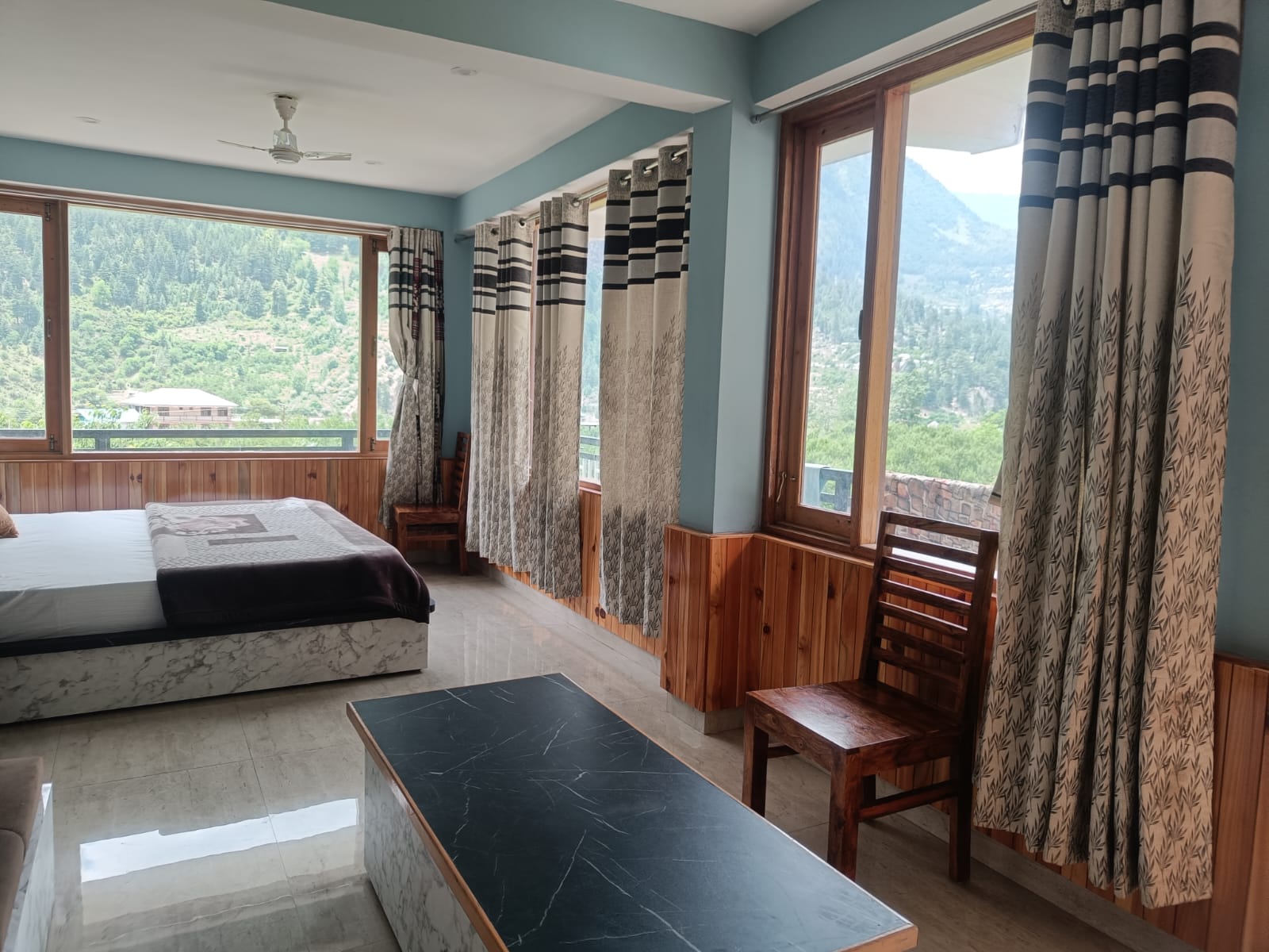 Scenic Window Suite